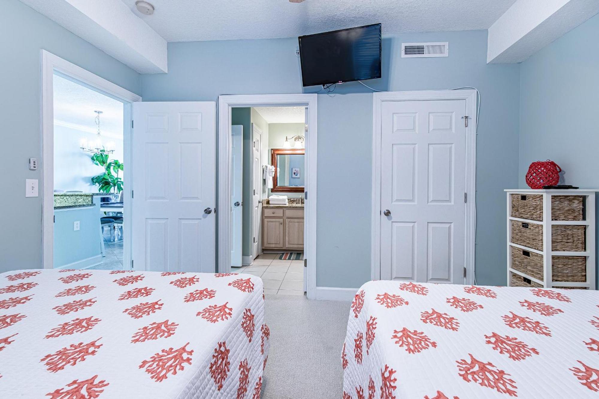 Ocean 802 Apartment *